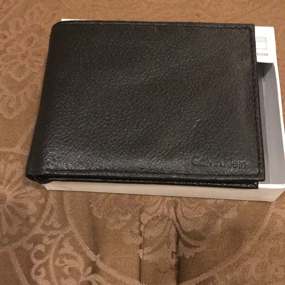 Calvin Klein Genuine Leather Wallet
